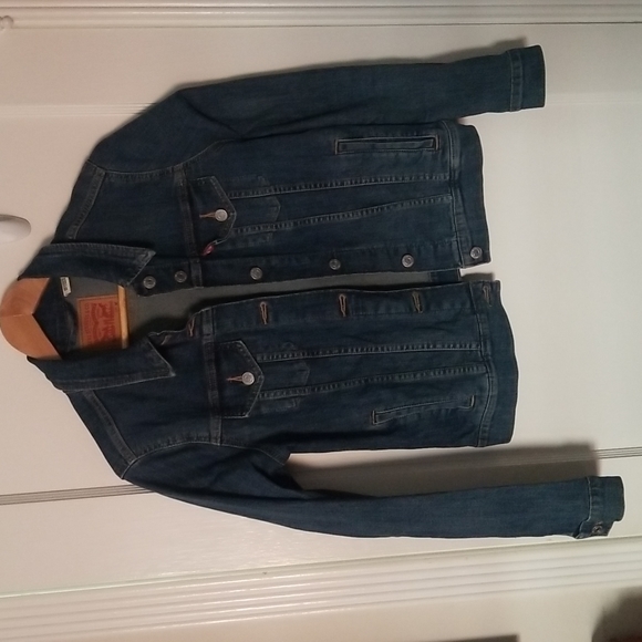Levi's Jean Jacket - Picture 1 of 3